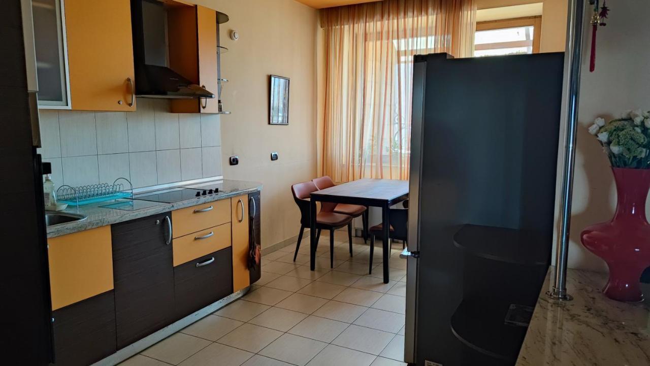 Luxury Apartment In The City Heart Erywań Zewnętrze zdjęcie