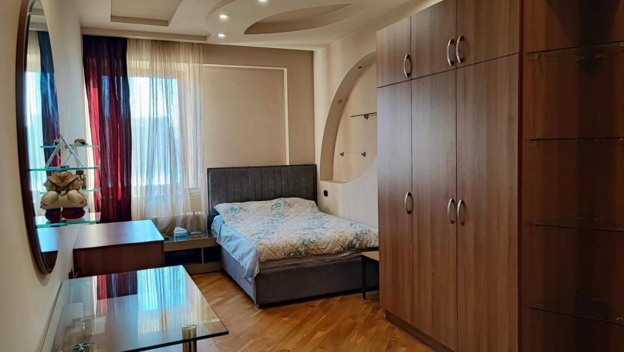 Luxury Apartment In The City Heart Erywań Zewnętrze zdjęcie